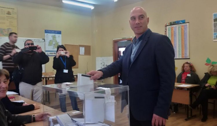 Николай Тишев: Гласувах за промяната и за това област Бургас да се развива по-добре